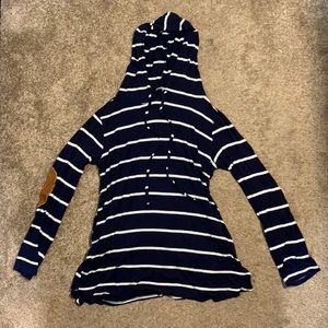 Shirt hoodie with pockets and patch elbows medium